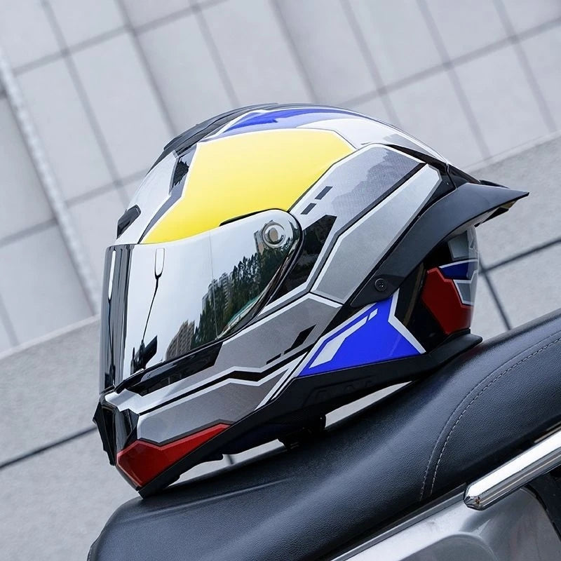 Motorbike Racing Helmet Full Face Motorcycle Helmet Safety Helmet For Men Women Summer Personality Locomotive Big Tail Helmet