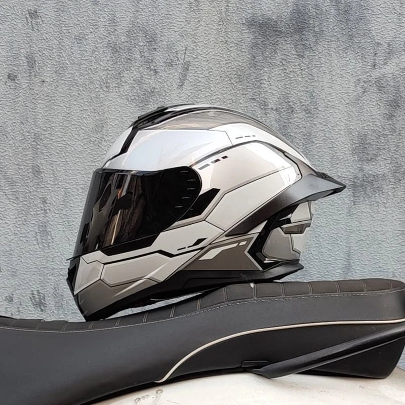 Motorbike Racing Helmet Full Face Motorcycle Helmet Safety Helmet For Men Women Summer Personality Locomotive Big Tail Helmet