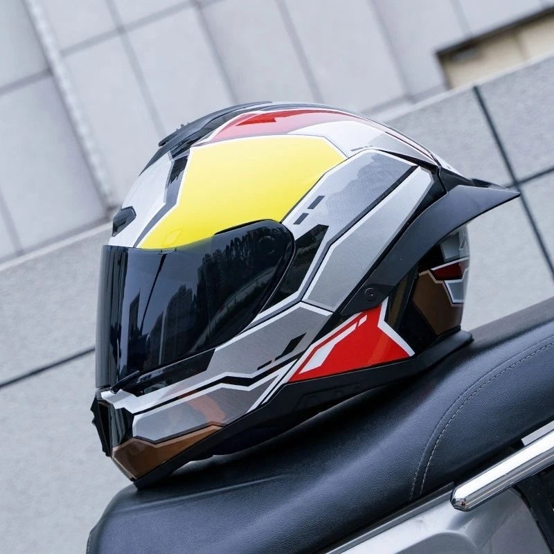 Motorbike Racing Helmet Full Face Motorcycle Helmet Safety Helmet For Men Women Summer Personality Locomotive Big Tail Helmet
